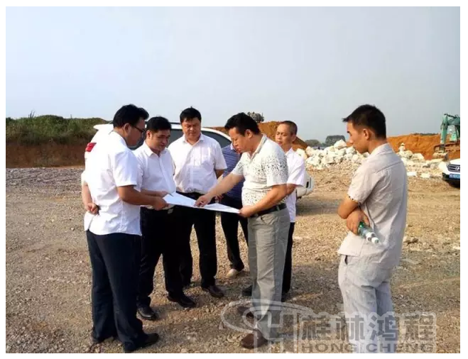 重鈣磨粉機(jī)，重鈣，HCH1395，超細(xì)環(huán)輥磨,武宣碳酸鈣