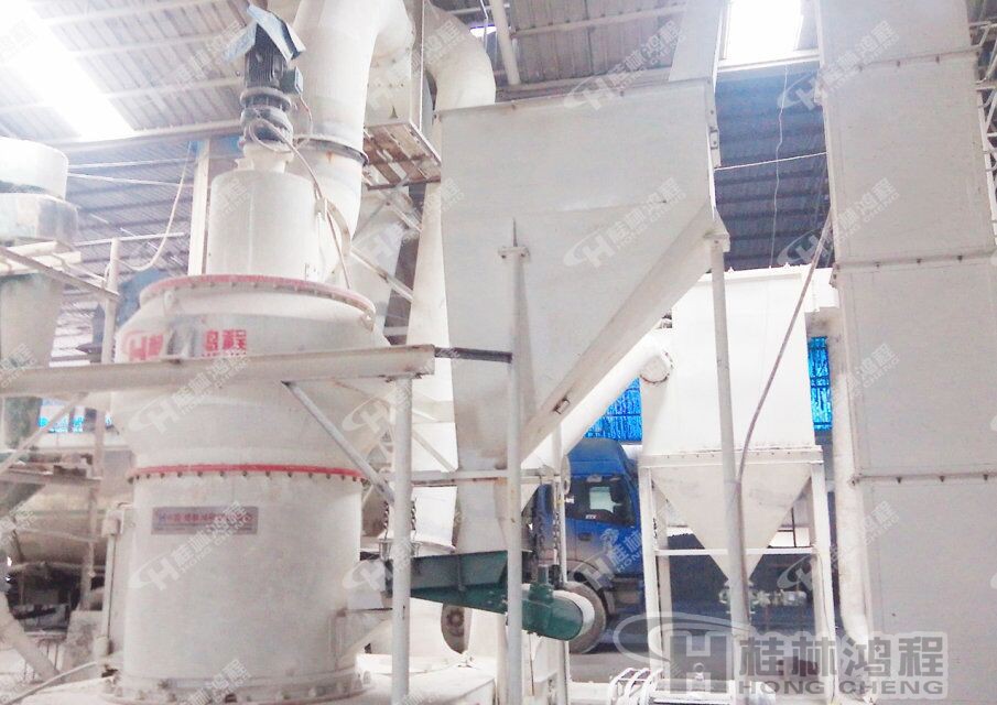 80-800目貝殼磨粉機，貝殼雷蒙磨粉機，經(jīng)濟型貝殼磨粉機-桂林鴻程HC系列縱擺式磨粉機